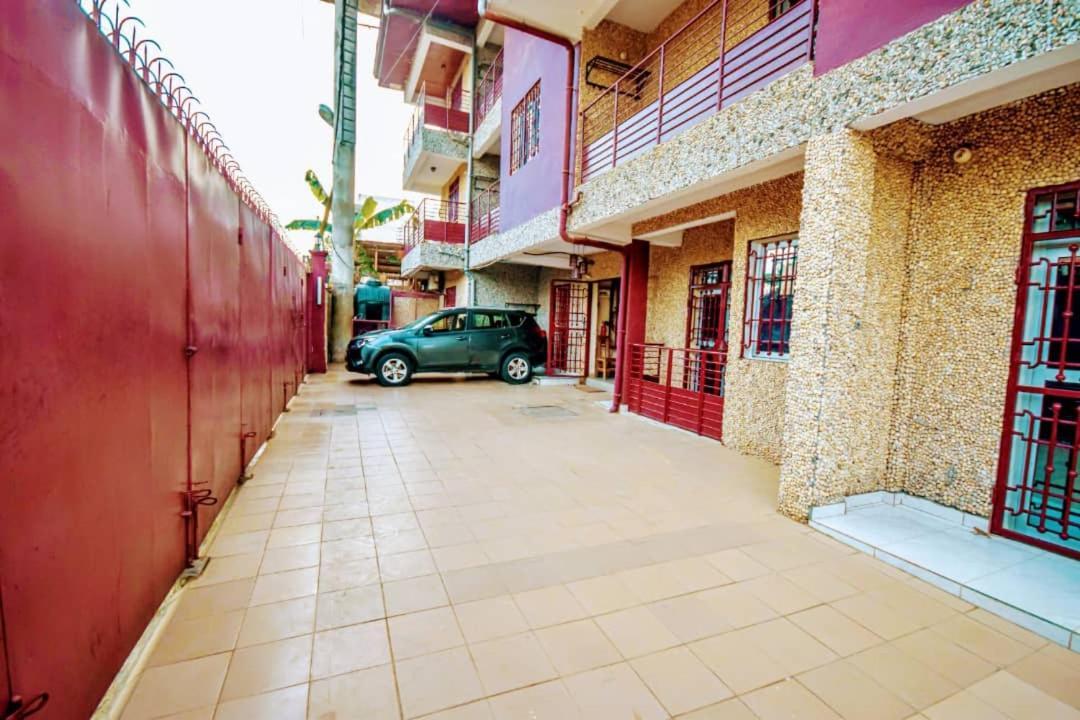 Aparthotel Stone House - Makepe, Douala Exterior foto